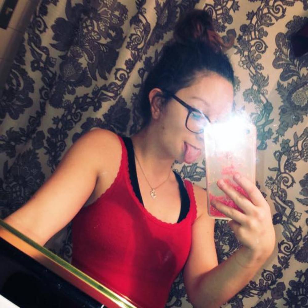 Meet your Posher, Carly